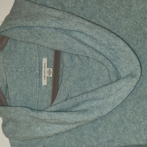 American Eagle Sweater - Picture 5 of 8